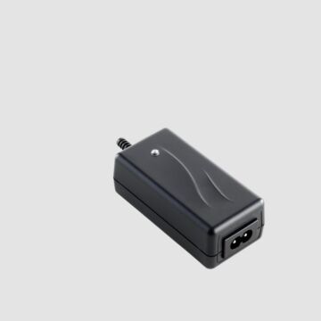 21.6VDC Lader for 6-12 NiMH/NiCd celler 20 AC/DC 2115